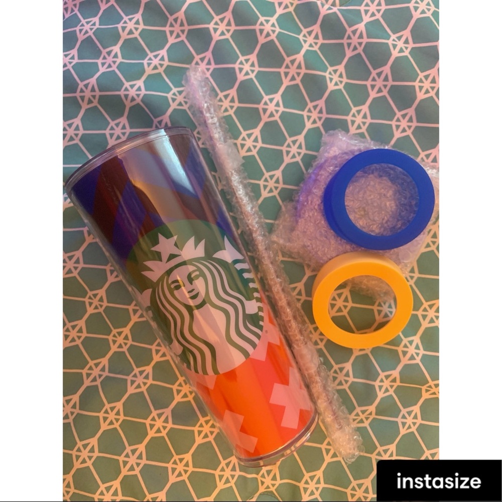 NWT Target 🎯 Exclusive Back 2 School 21’ Starbucks Tumbler with bumpers